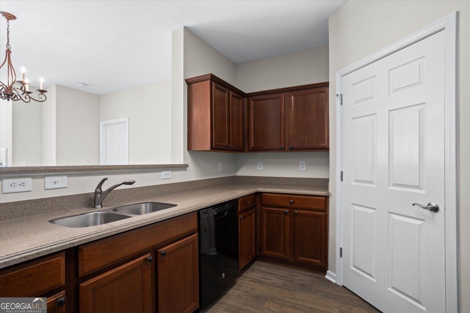 4805 Village Way Smyrna - Photo 11