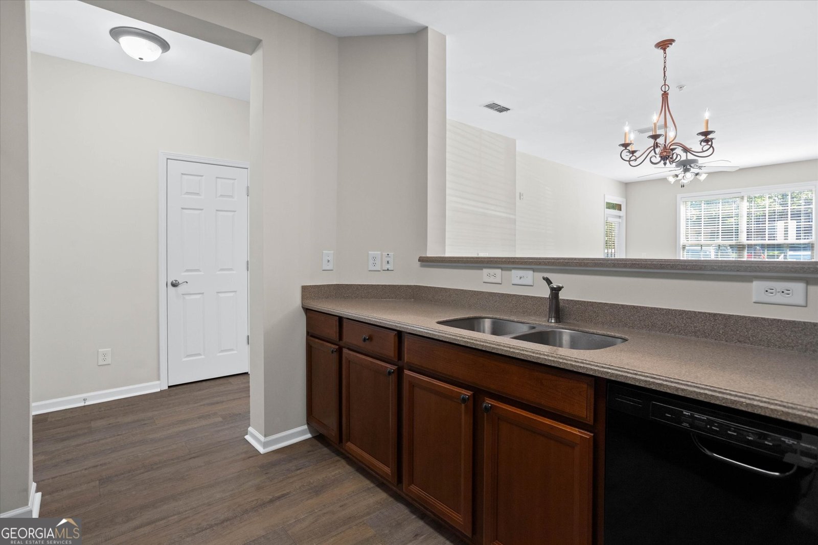 4805 Village Way Smyrna - Photo 13