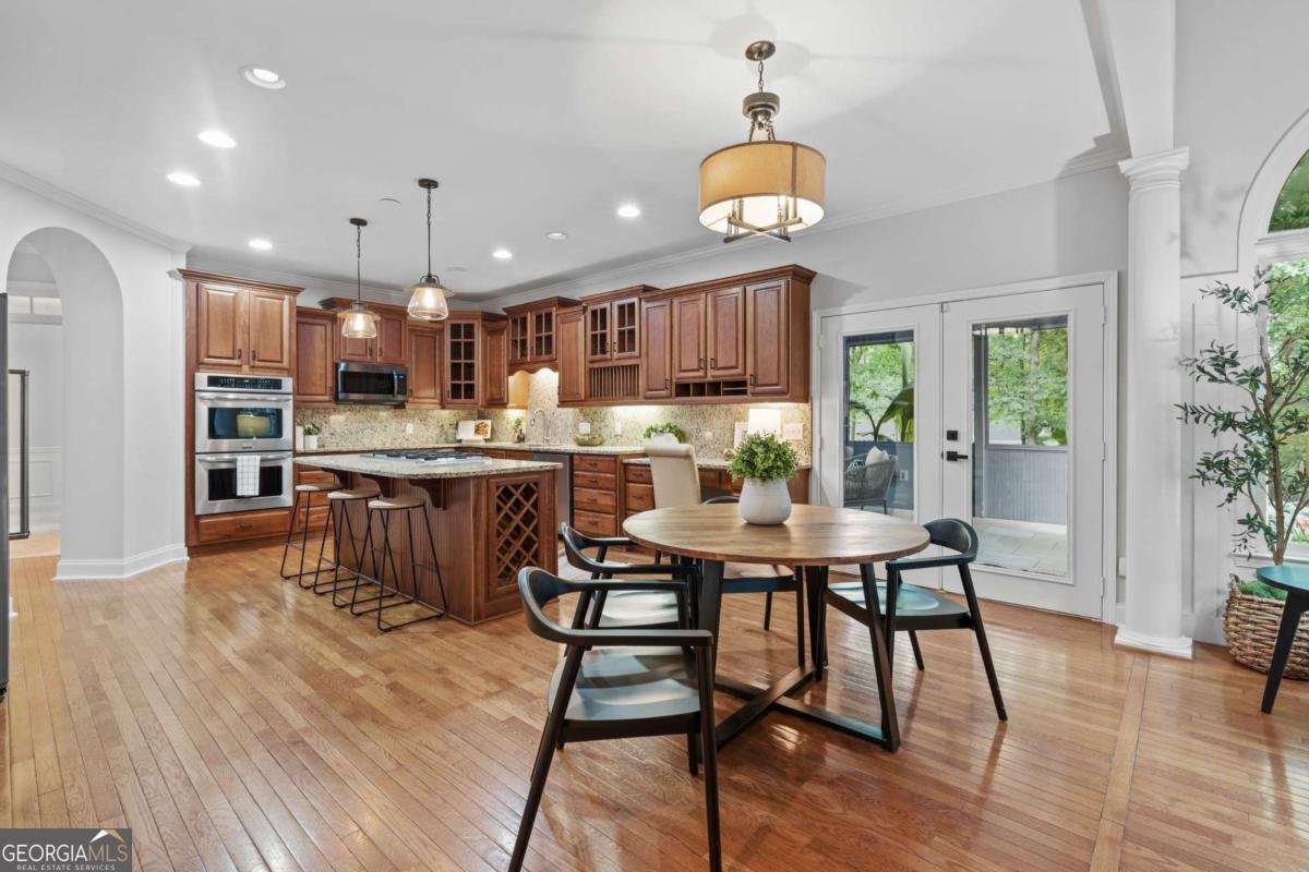 1028 Towne Lake Hills Woodstock - Photo 11