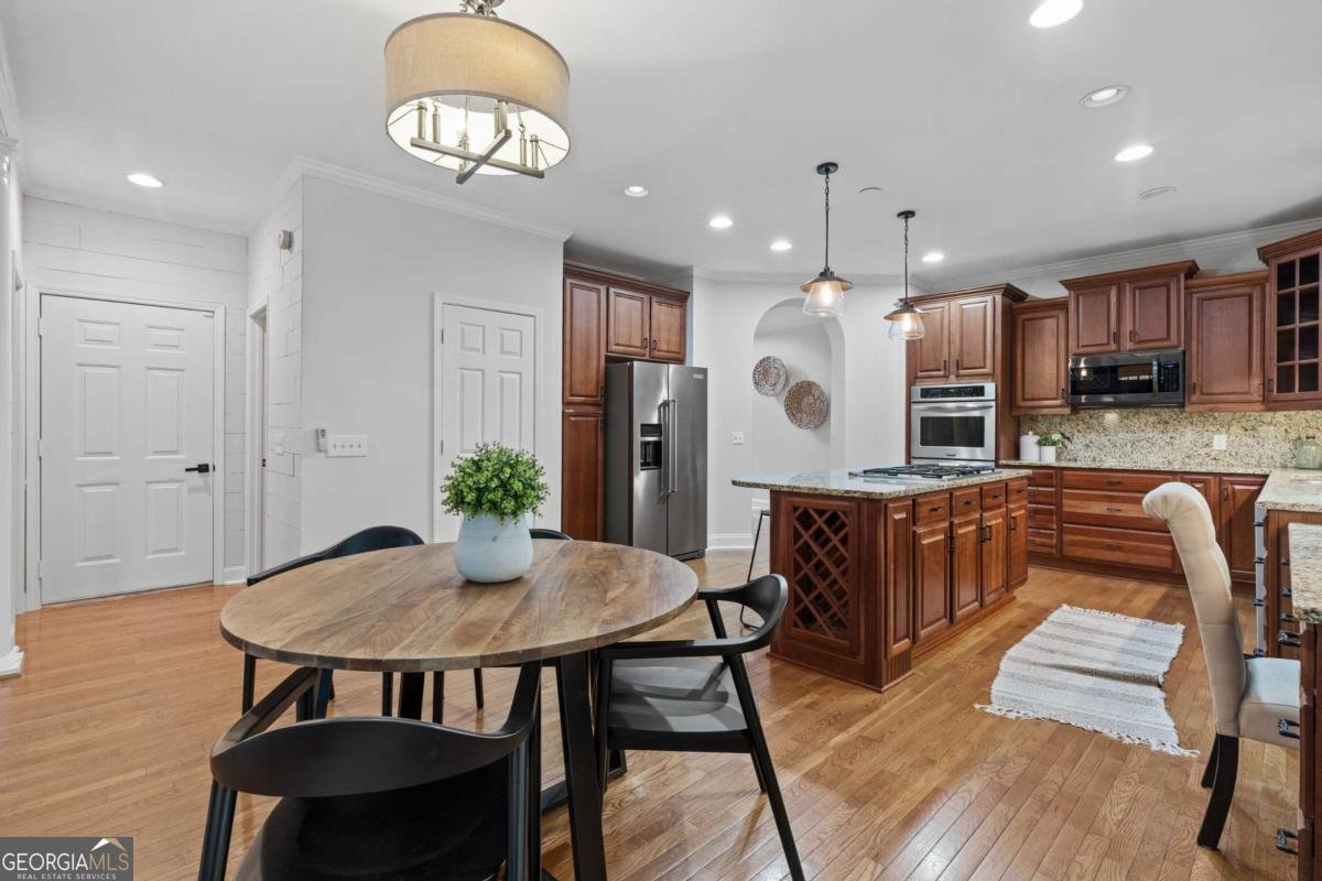 1028 Towne Lake Hills Woodstock - Photo 12