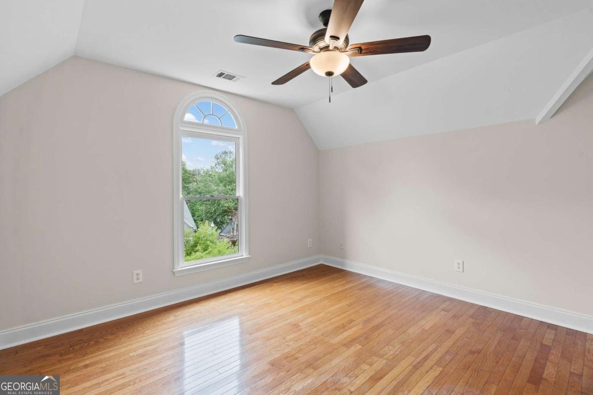 1028 Towne Lake Hills Woodstock - Photo 42