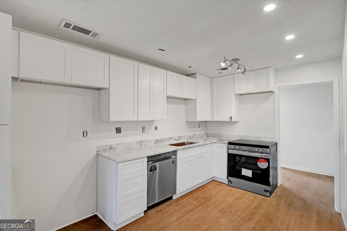 1150 Tinsley Drive Conyers - Photo 9
