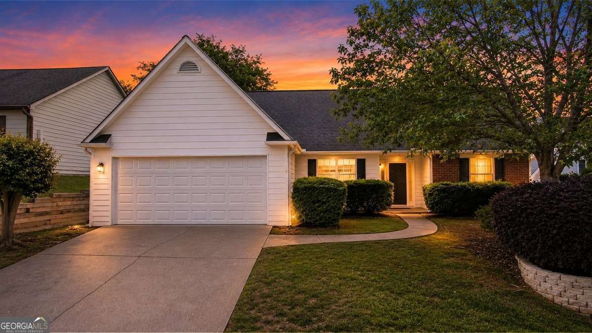 3335 Ennfield Lane Duluth - main photo