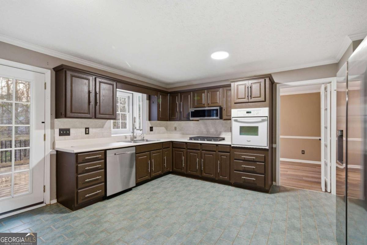 1543 Glencrest Trail Lawrenceville - Photo 11