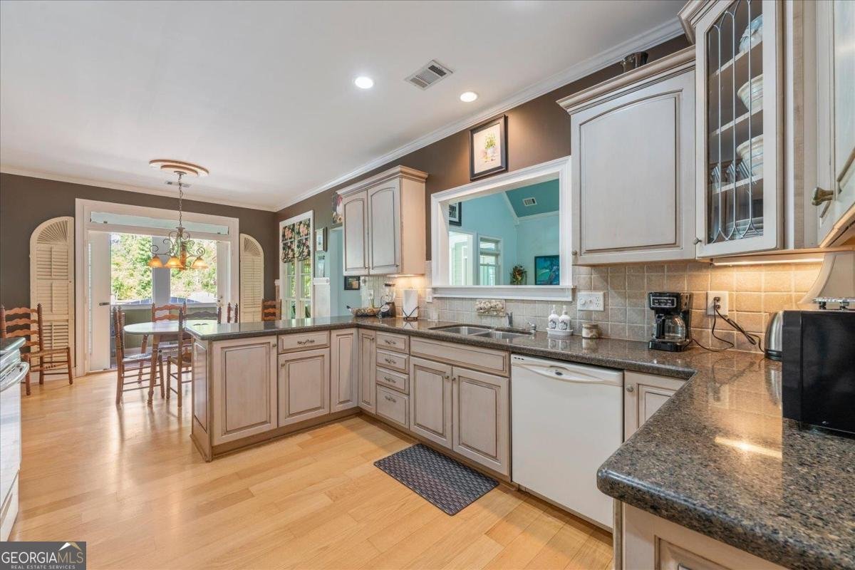 1731 Indian Woods Drive Greensboro - Photo 18