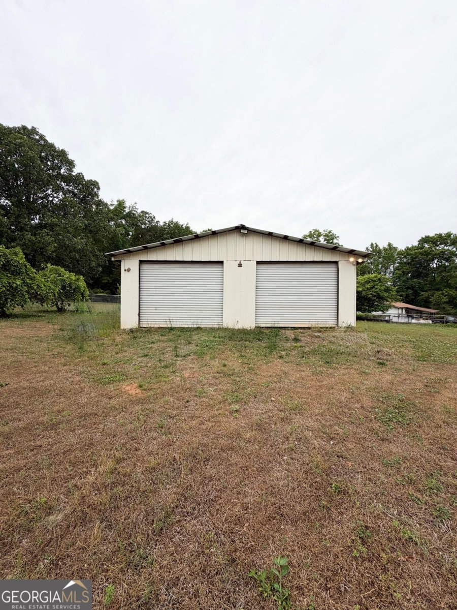 7072 Cantrell Road Douglasville - Photo 17