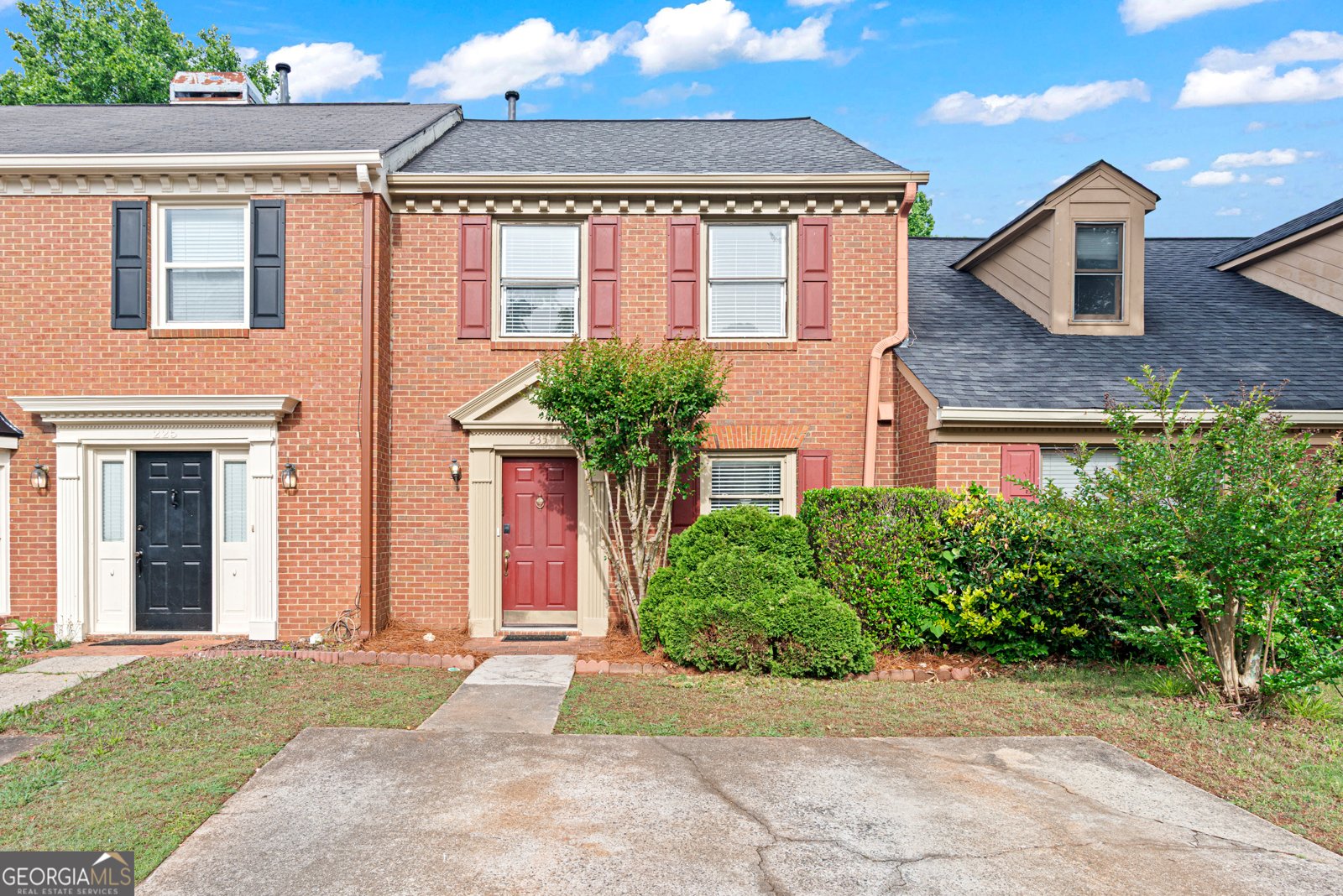 235 Towergate Place Atlanta - main photo