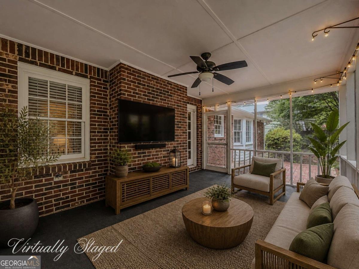 2764 Amberly Way Snellville - Photo 35