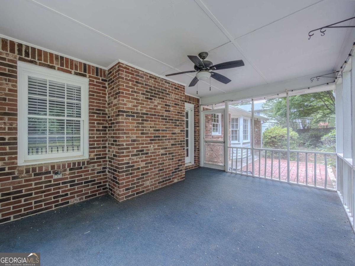 2764 Amberly Way Snellville - Photo 36