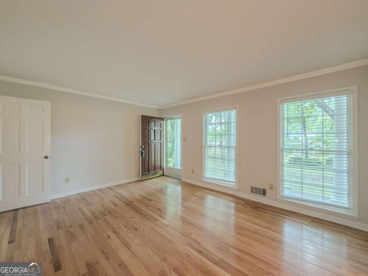 2764 Amberly Way Snellville - Photo 8