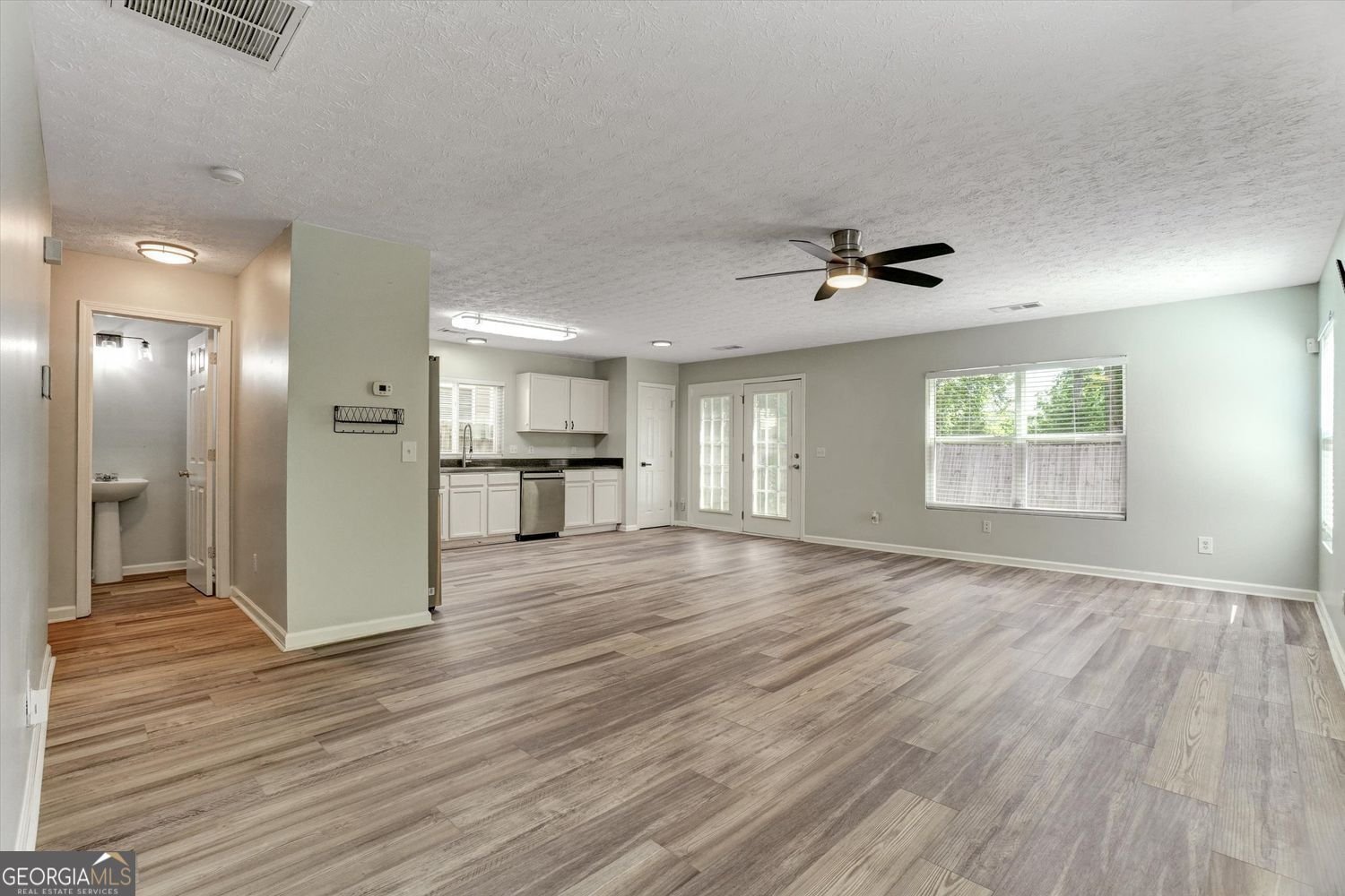 301 Silver Spring Street Dallas - Photo 6