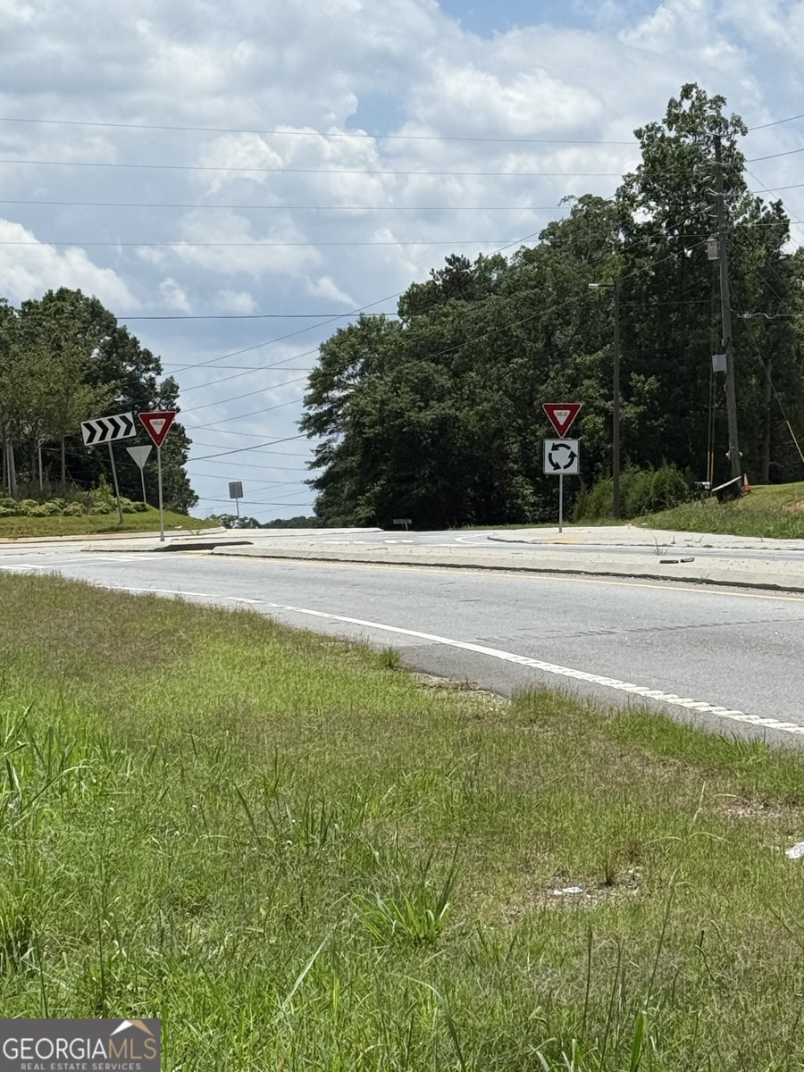 1810 Highway 138 Stockbridge - Photo 11