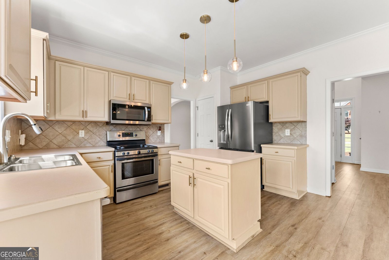 8455 Woodland View Drive Gainesville - Photo 13