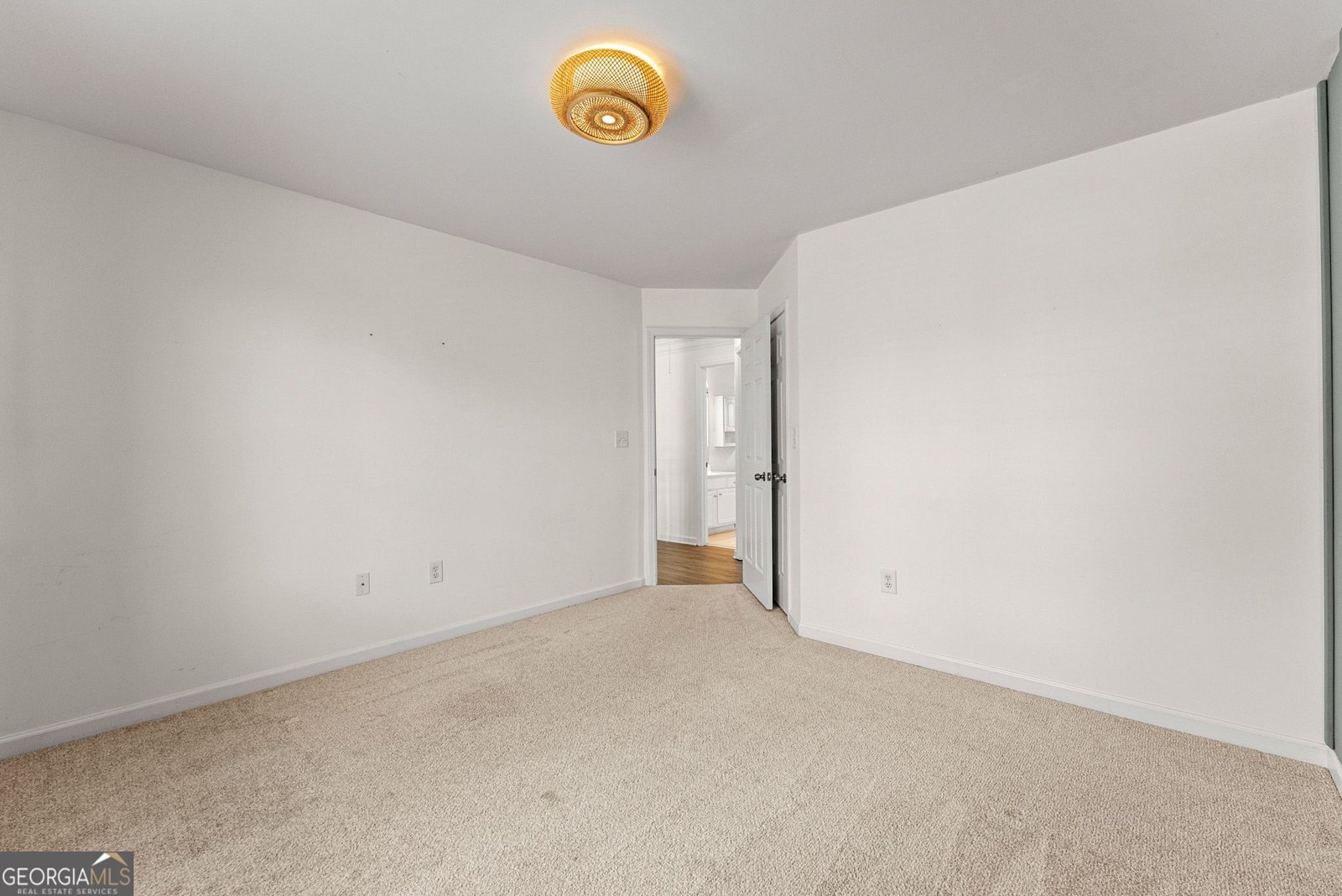 8455 Woodland View Drive Gainesville - Photo 19