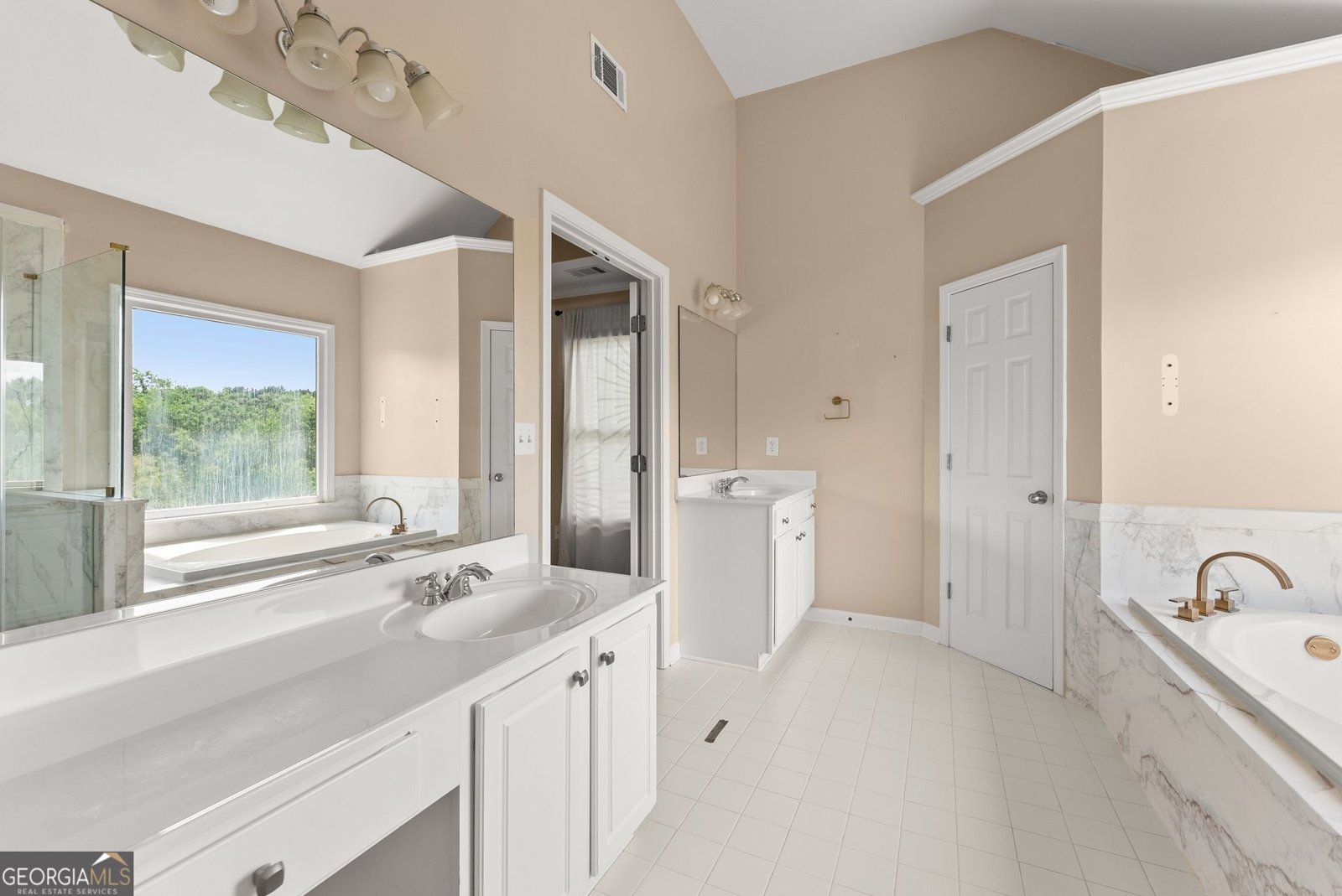 8455 Woodland View Drive Gainesville - Photo 30