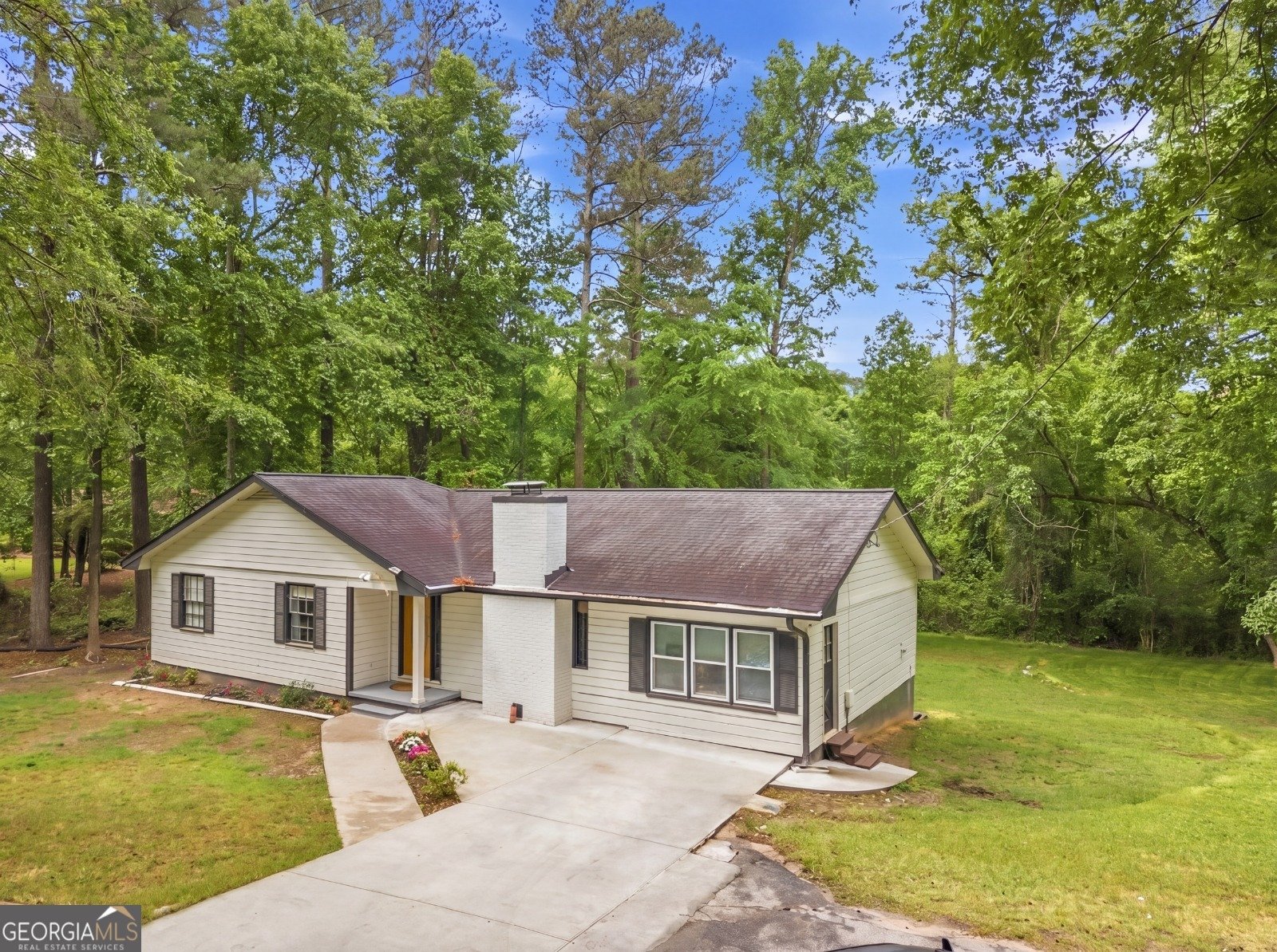 3186 White Road Conyers - main photo