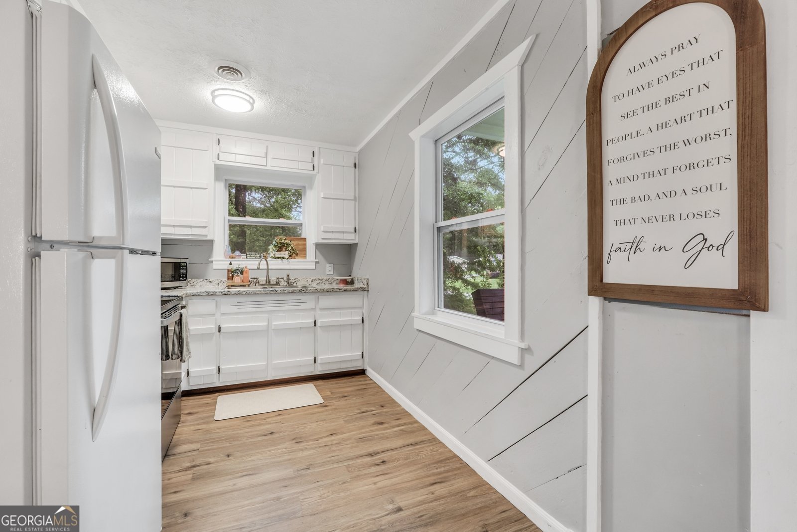 997 Cardinal Street Thomaston - Photo 13