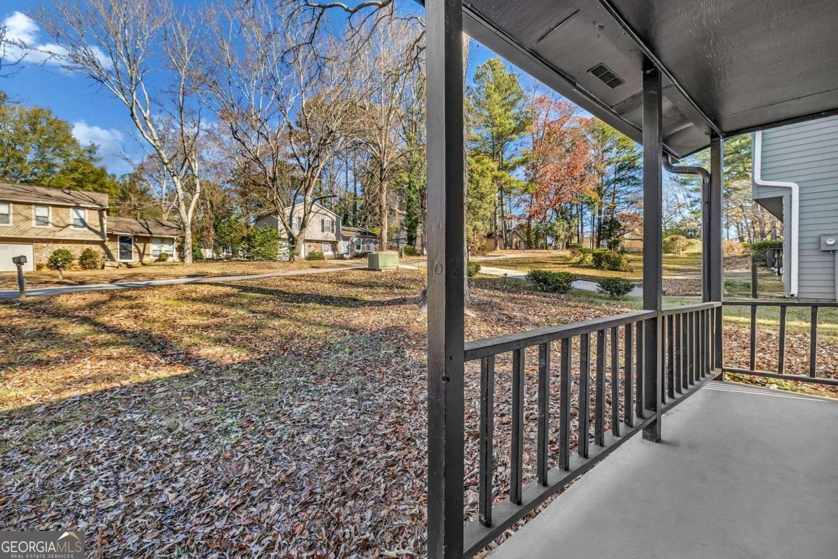 3959 Wood Path Drive Stone Mountain - Photo 6