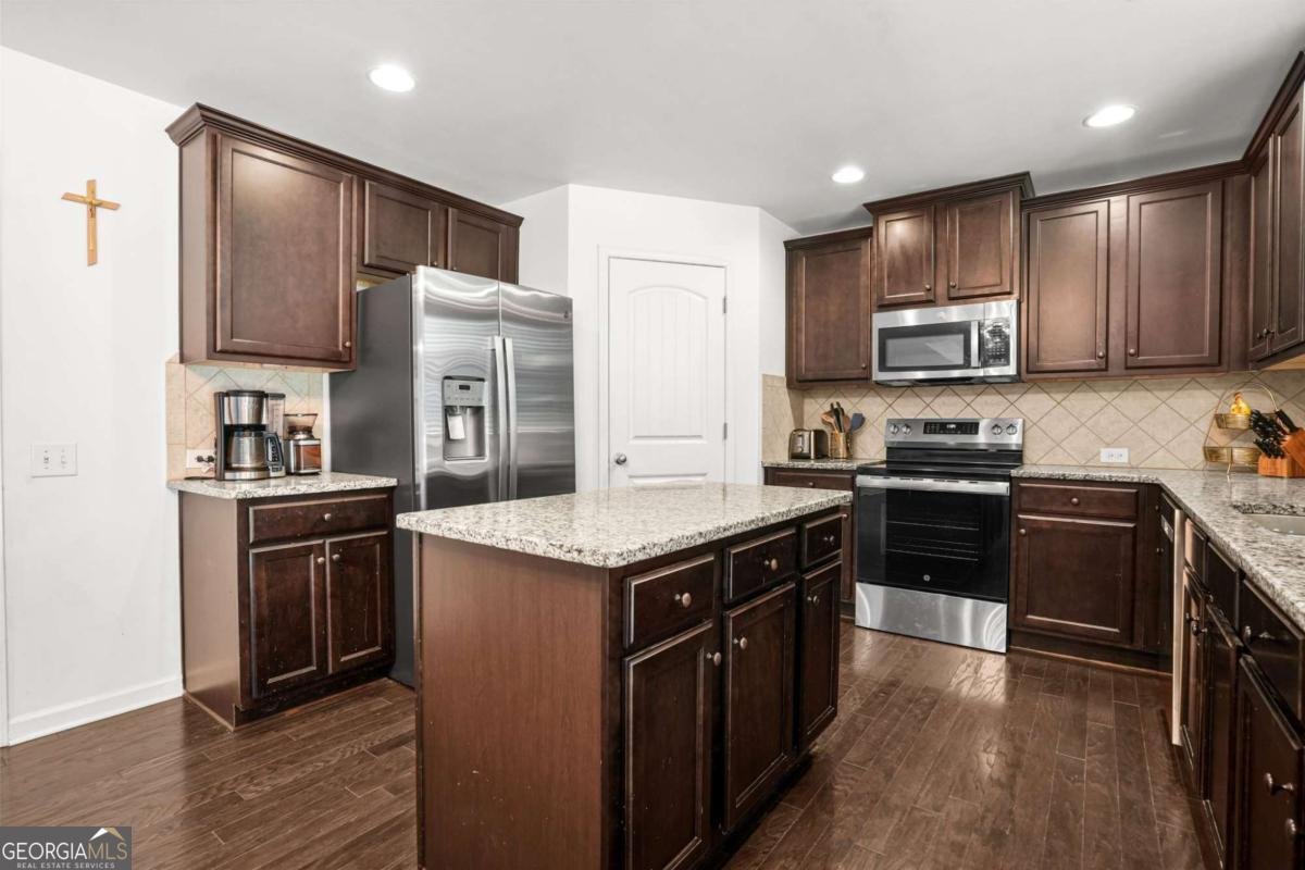 2118 Tatum Court Braselton - Photo 13