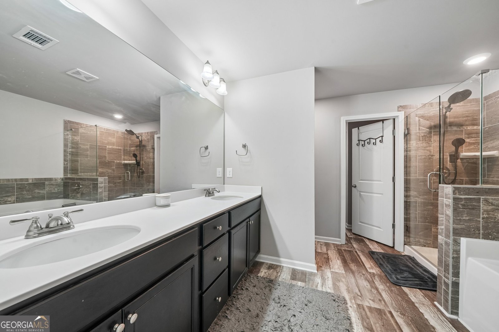 5052 Silver Fox Trail Oakwood - Photo 17