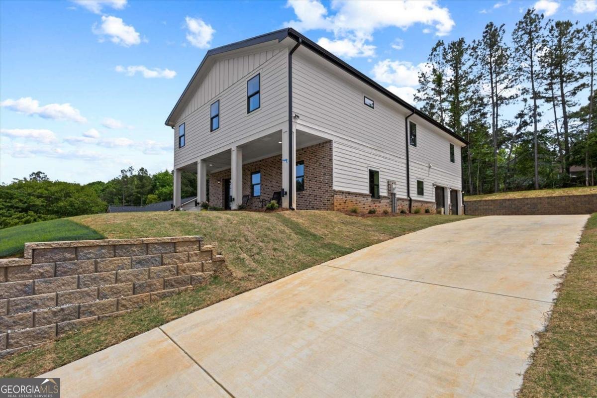 6852 Silver Maple Drive Rex - main photo
