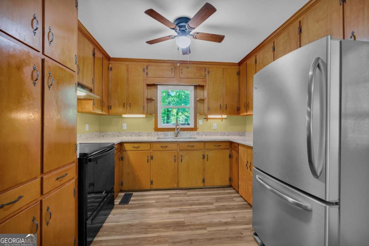 644 Virginia Lane Hull - Photo 13