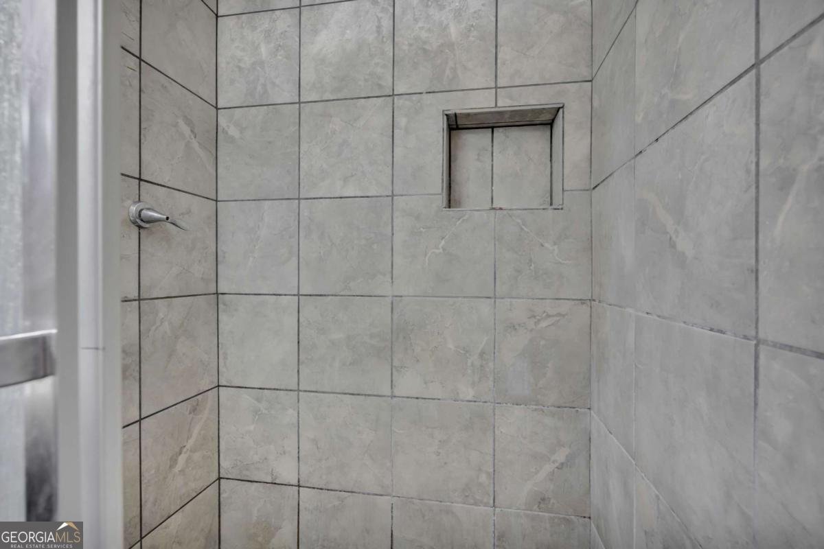 644 Virginia Lane Hull - Photo 22