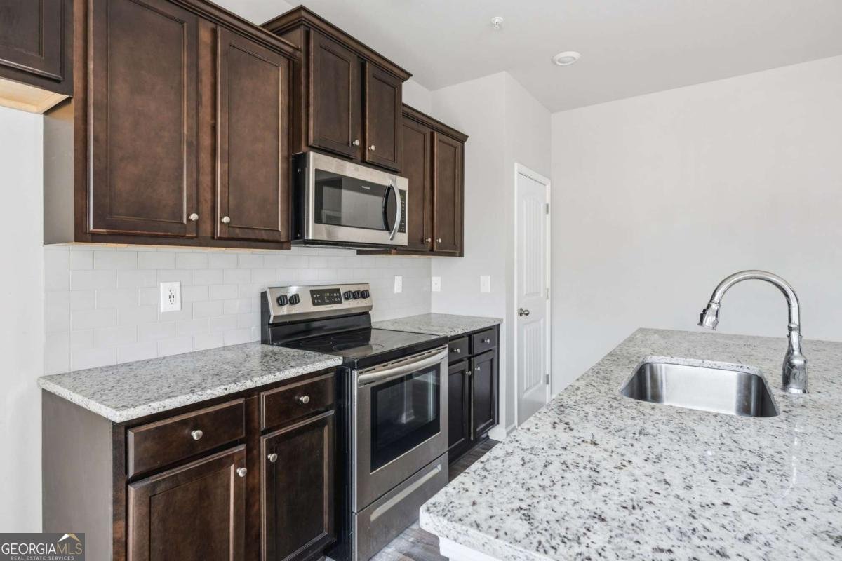 2114 Prichard Park Drive Kennesaw - Photo 12
