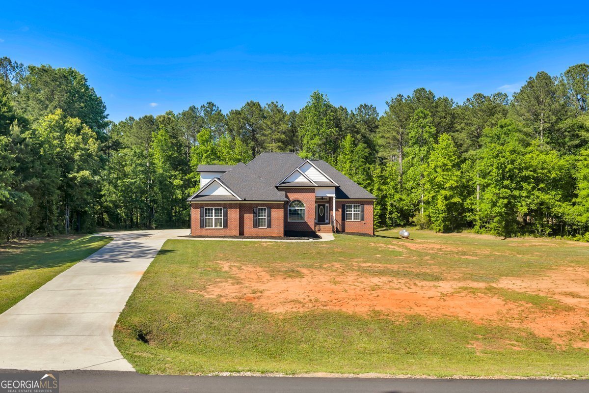 2594 Lassiter Road Forsyth - main photo