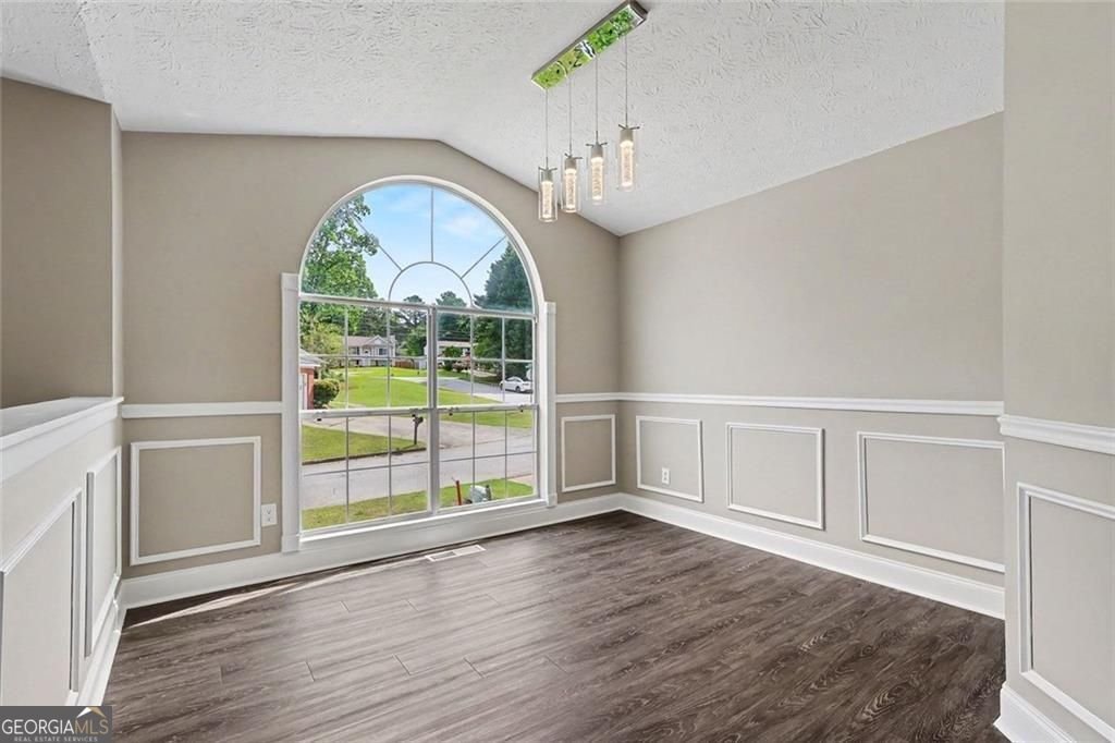 5687 Wellborn Oaks Court Lithonia - Photo 9