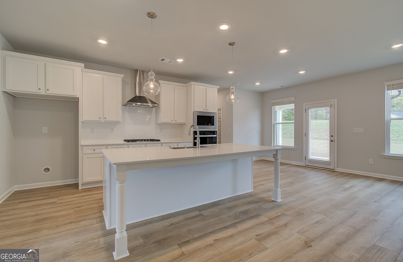 405 Sheridan Drive Stockbridge - Photo 17