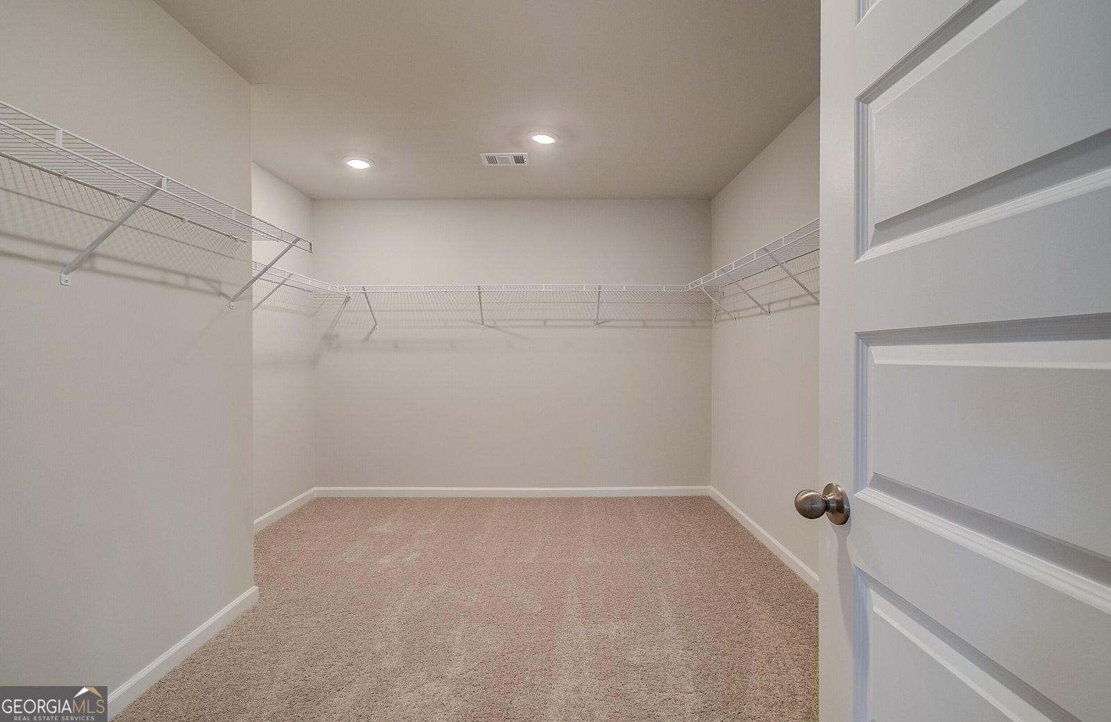 405 Sheridan Drive Stockbridge - Photo 36