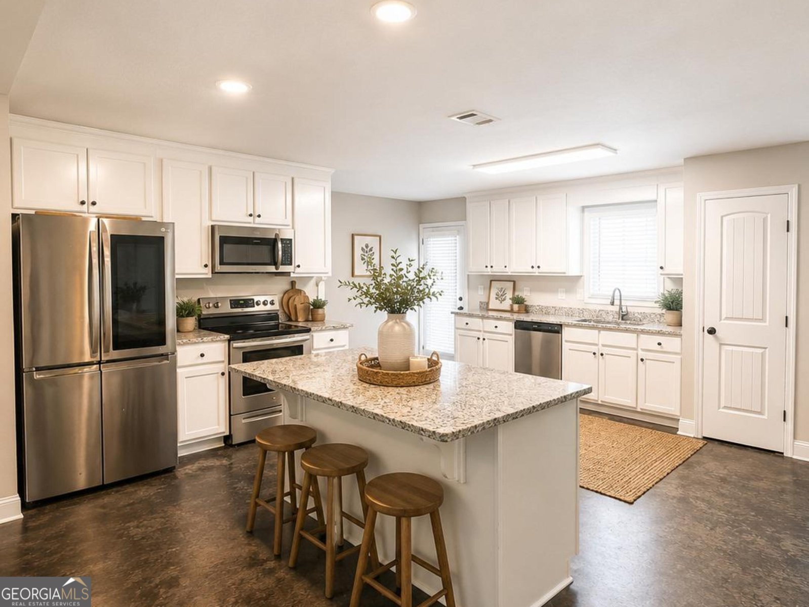 239 First Street Statham - Photo 6