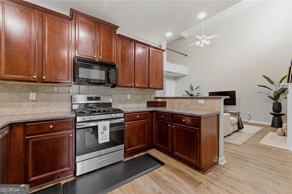 1142 Lake Point Way Suwanee - Photo 11