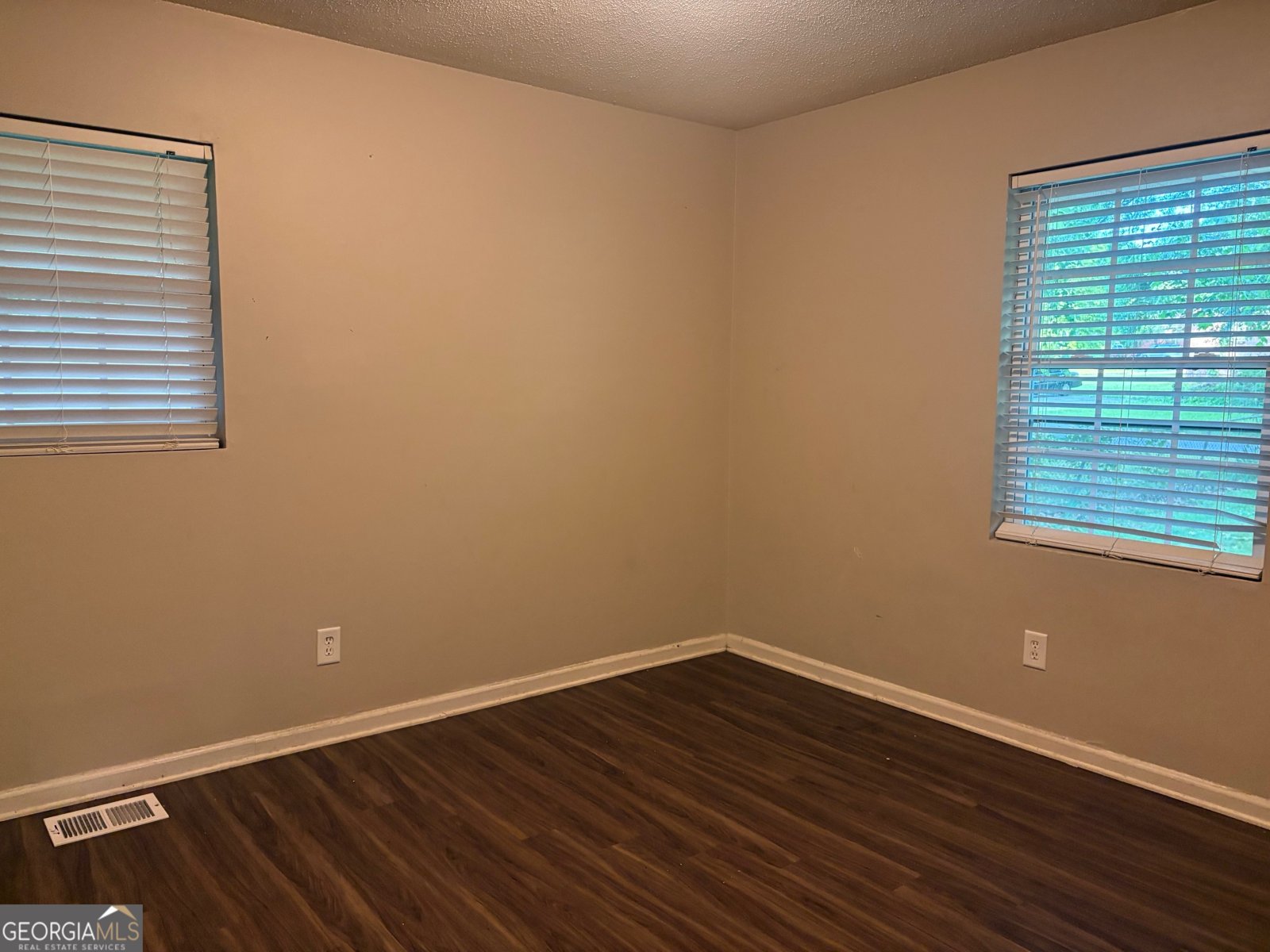 8145 Attleboro Drive Jonesboro - Photo 10