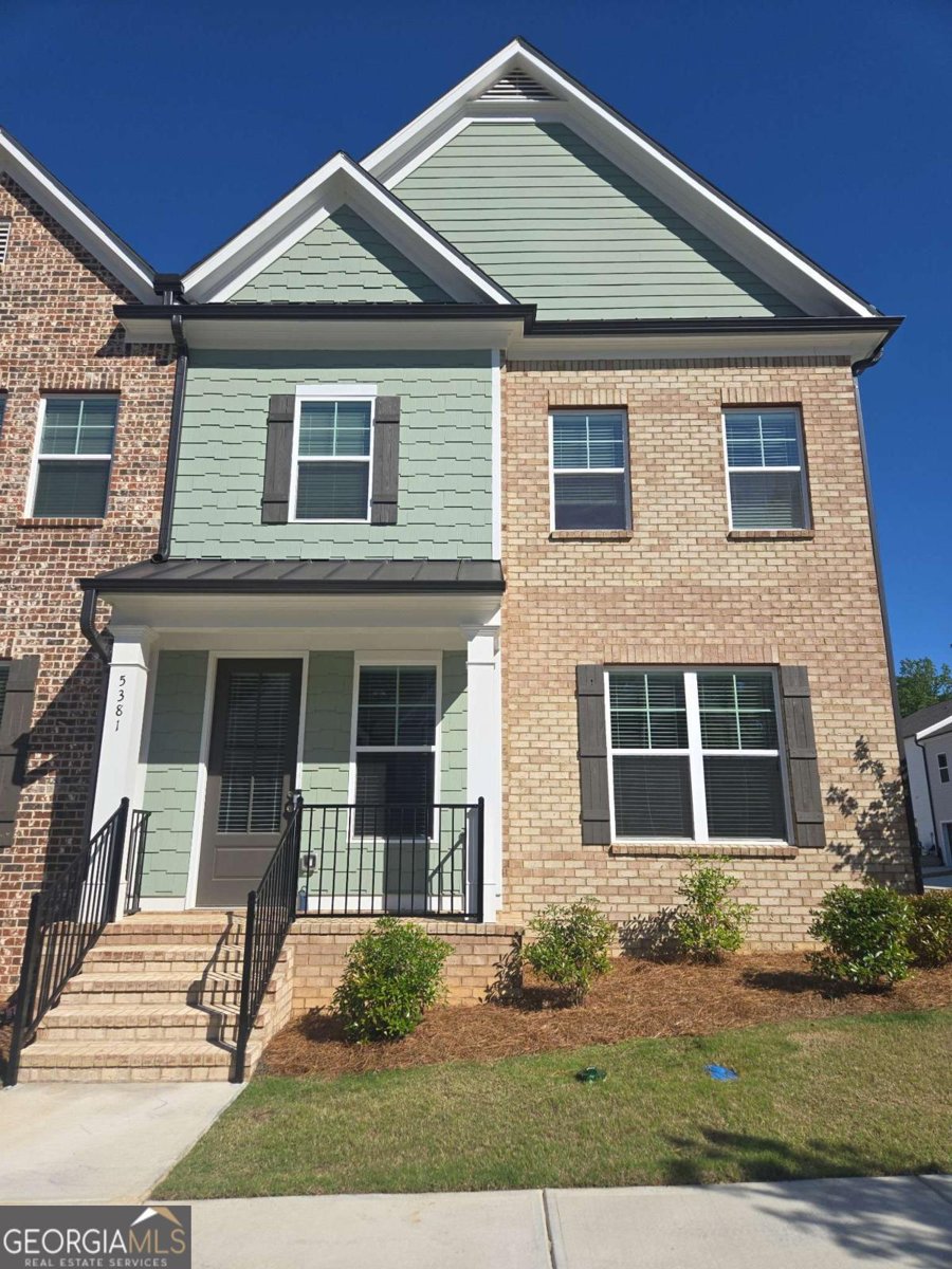5381 GRAY BIRCH Bend Flowery Branch - main photo
