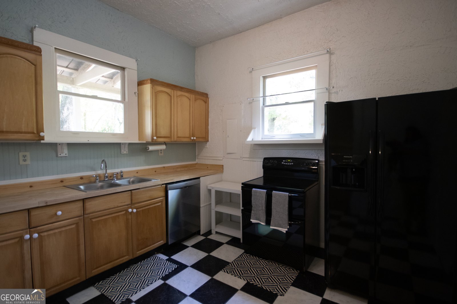 285 E Main St Forsyth - Photo 16