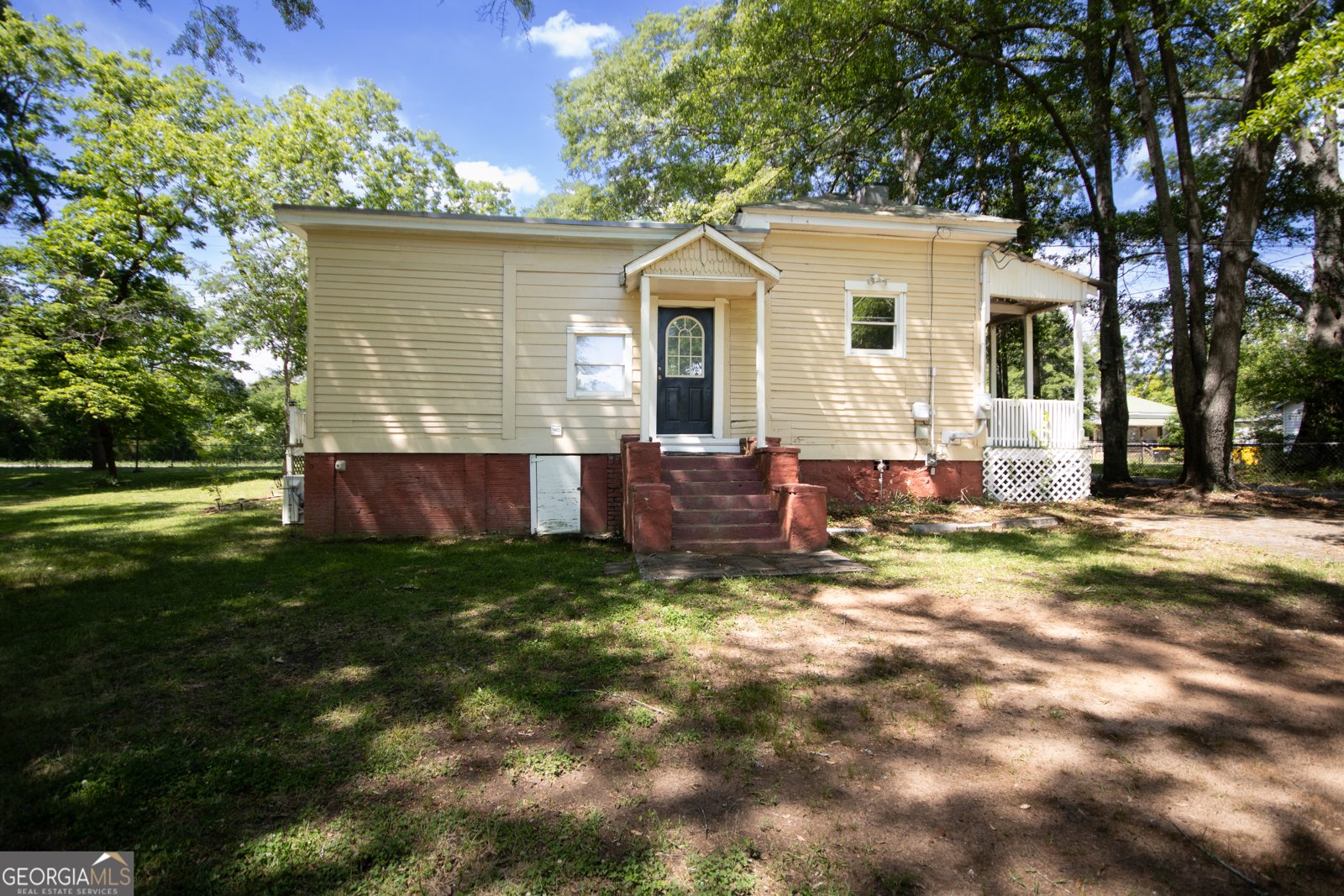285 E Main St Forsyth - Photo 6