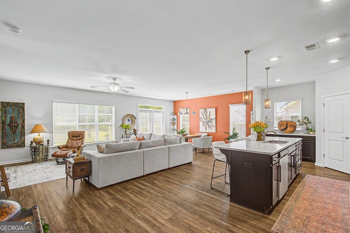 131 Crystal Lake Drive Savannah - Photo 6