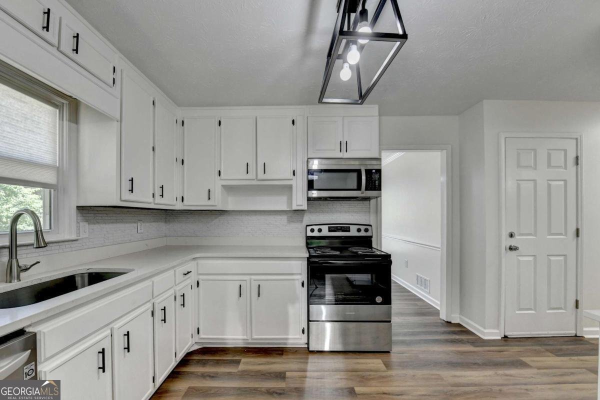 1530 Plunketts Road Buford - Photo 26