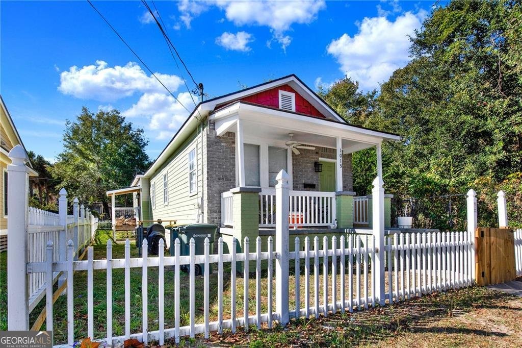 1015 36th Street Savannah - main photo
