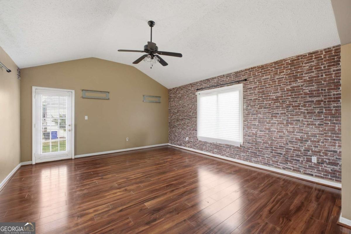 350 Yellow River Lane Conyers - Photo 17