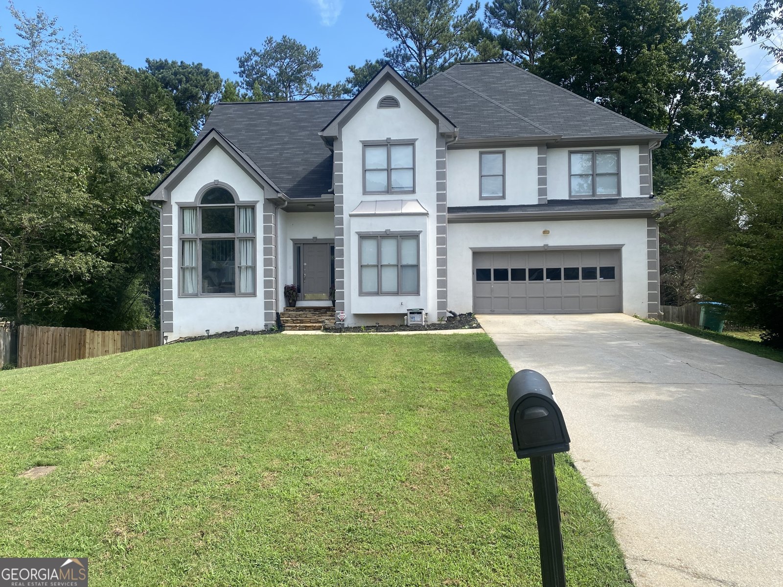 2170 Thorndale Drive Lilburn - main photo