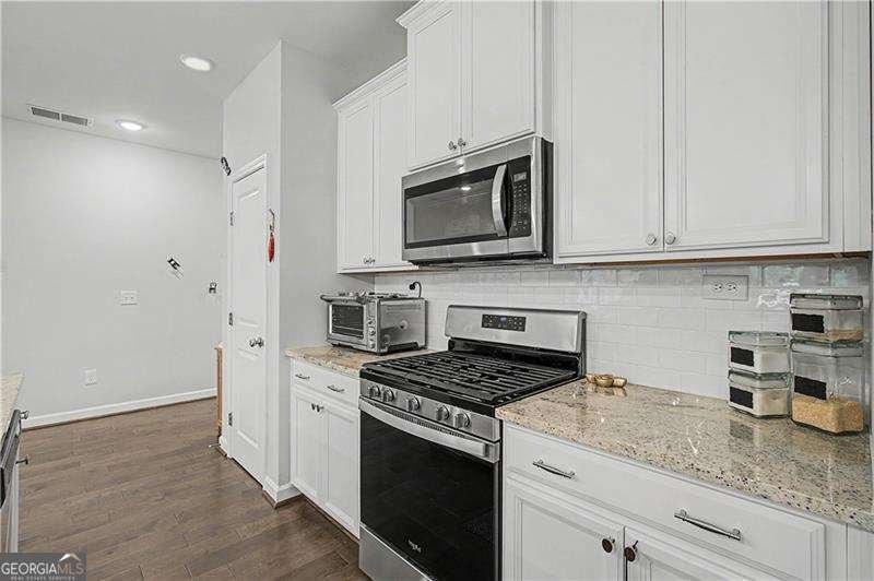 1066 Lawanna Drive Marietta - Photo 9