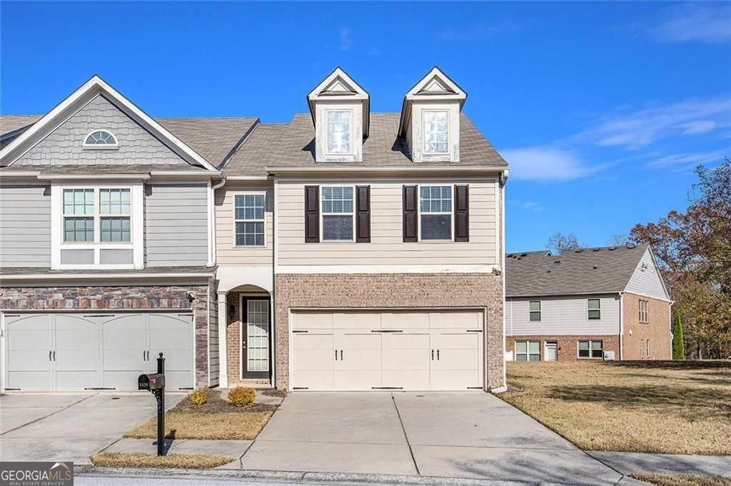 2426 Bellyard Drive Buford - main photo
