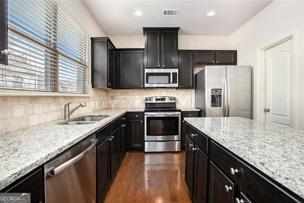 2426 Bellyard Drive Buford - Photo 11