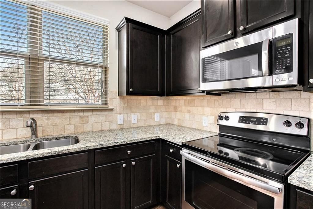 2426 Bellyard Drive Buford - Photo 12