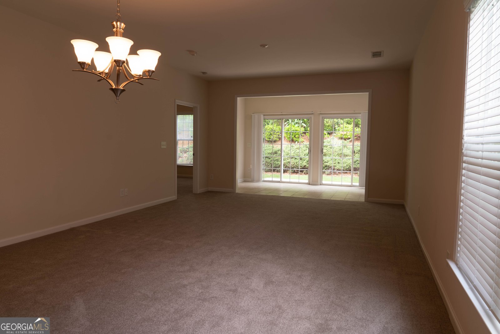 6372 Rockpoint Lane Hoschton - Photo 9