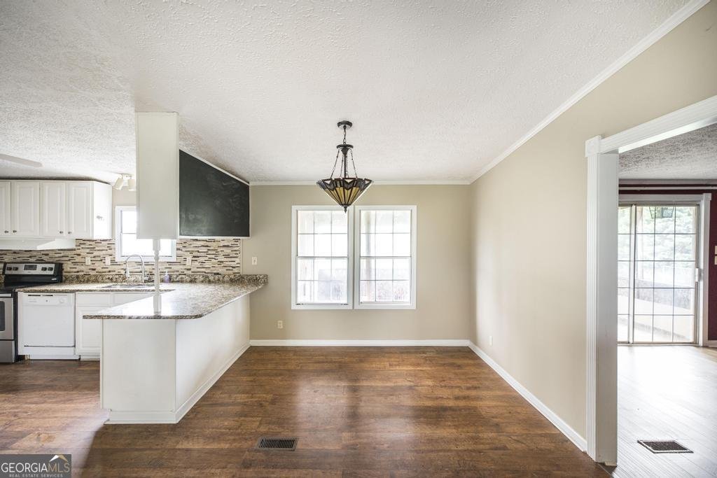 127 Shamrock Circle Byron - Photo 10