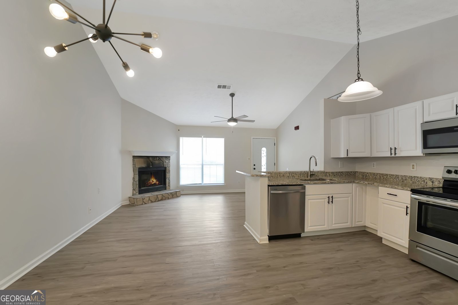 107 Woodridge Drive Stockbridge - Photo 11